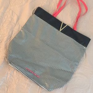 VICTORIA’S SECRET STRIPED BLACK WHITE BEACH BAG